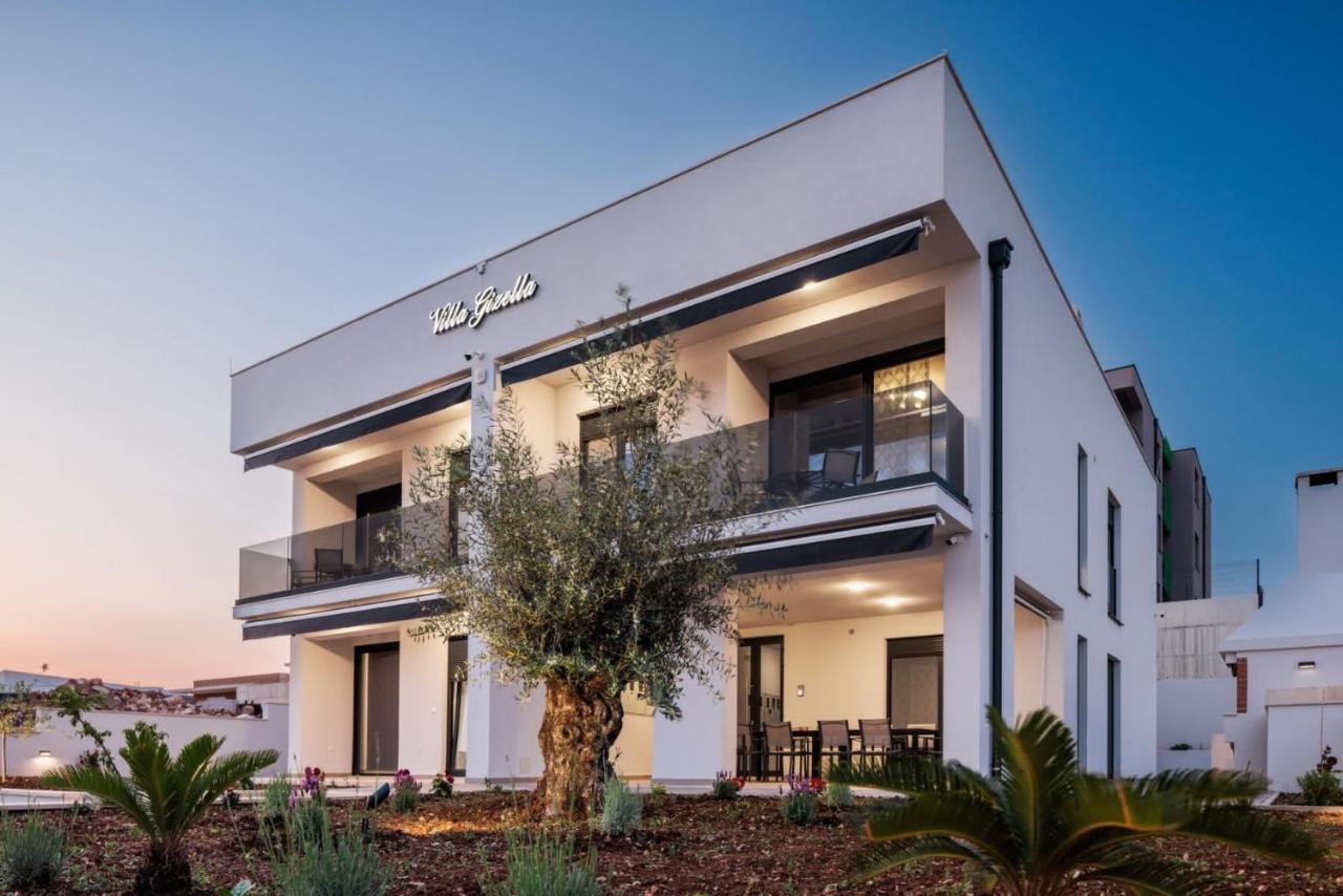 Villa Gizella Sveti Filip i Jakov Exterior foto